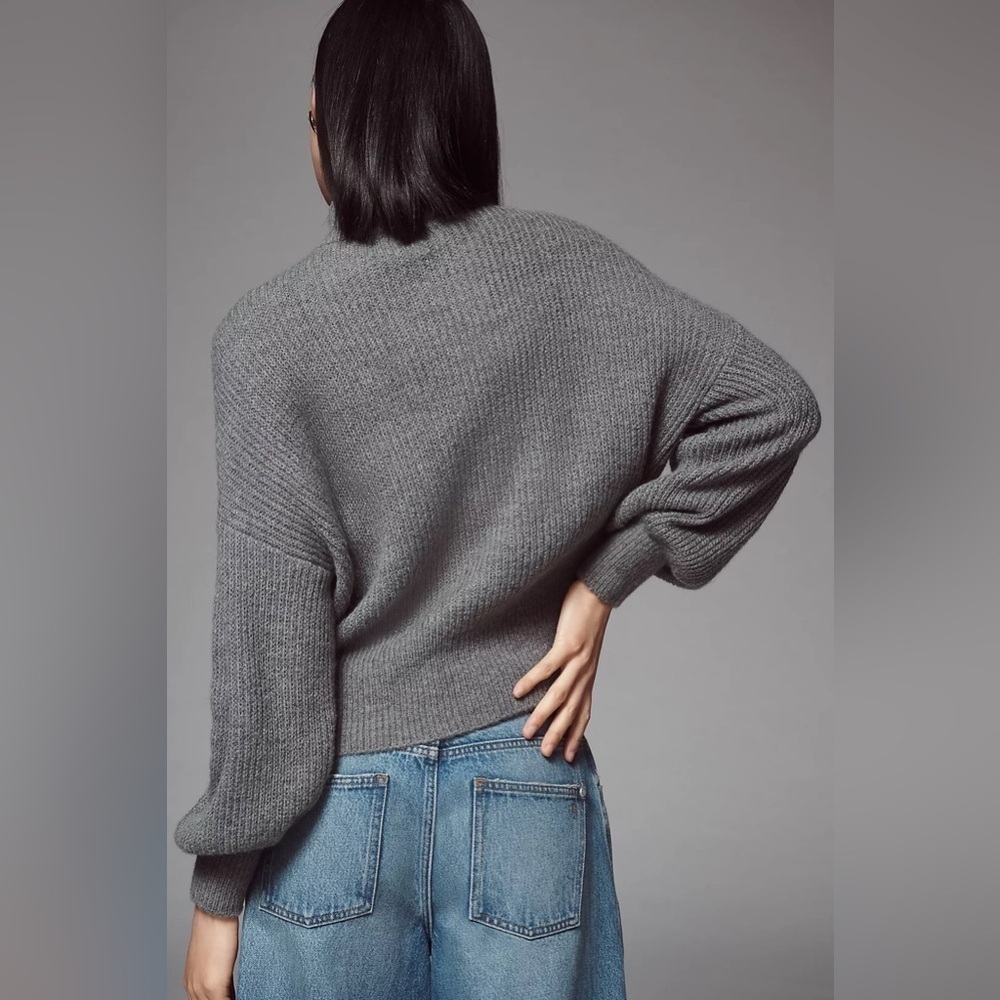 NWT Size S - Mare Mare x Anthropologie 3D Bow Sweater in Grey - Picture 4 of 14